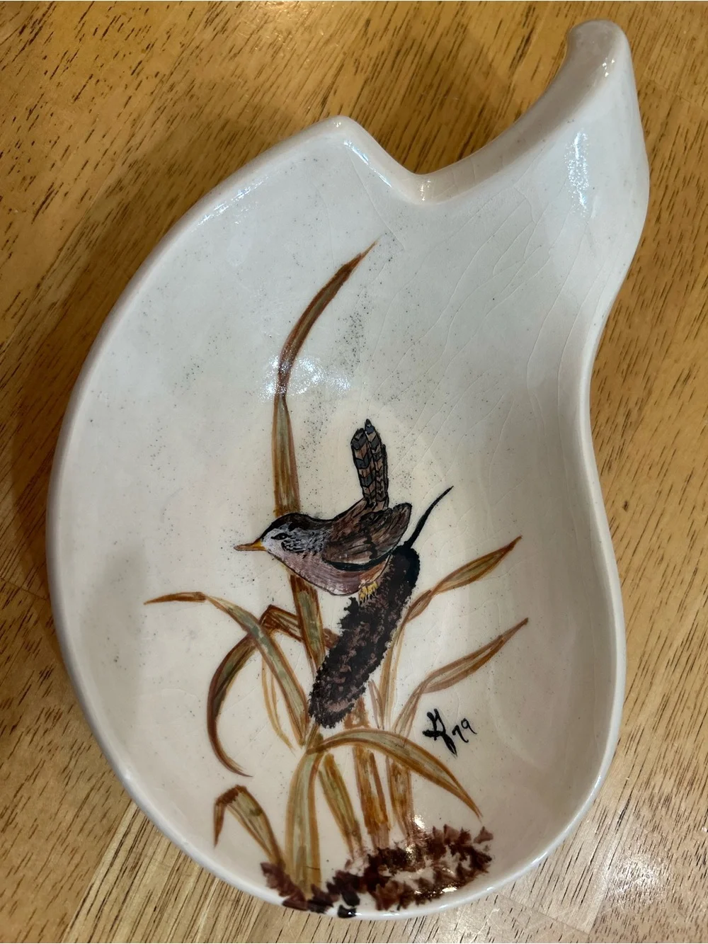 Hand-Painted White Ceramic Bird Dish – Decorative Birds Design
